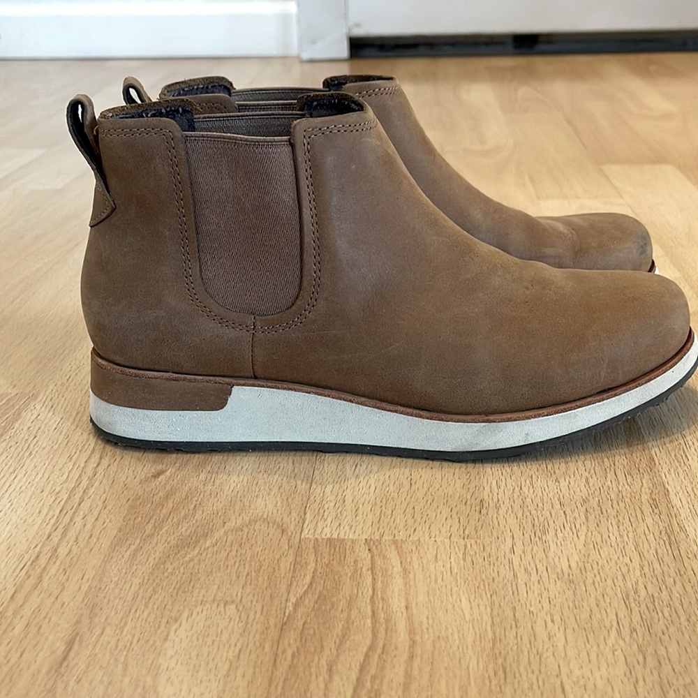 Merrell leather booties